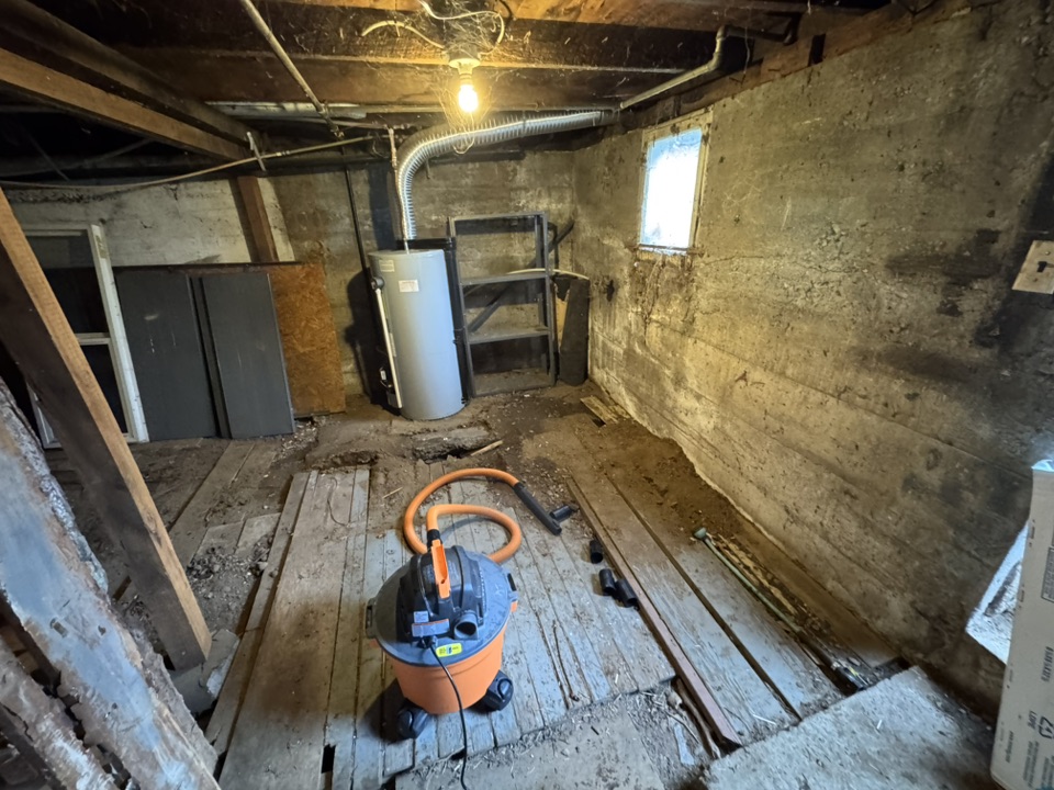 Sewage cleanup service